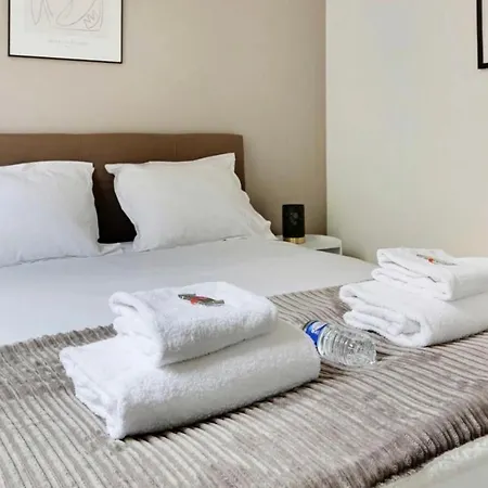 Magnifique 2 Pieces, Clair Neuf